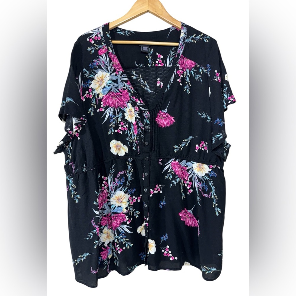 Torrid Black Floral Flutter Sleeve V-Neck Rayon Blouse Women's Size 5X